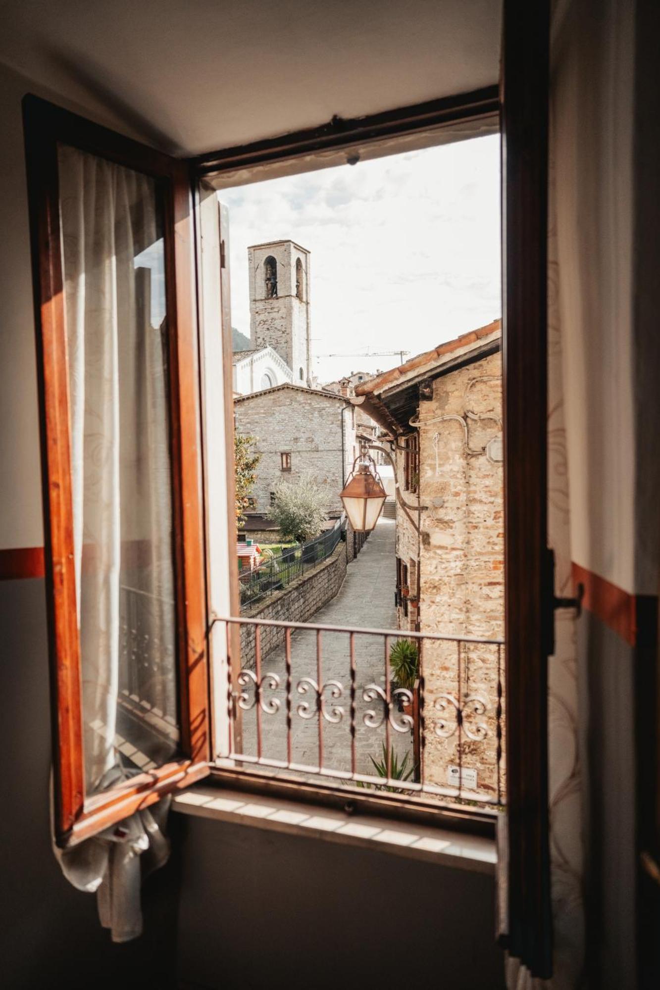 Locanda Del Duca Gubbio Buitenkant foto