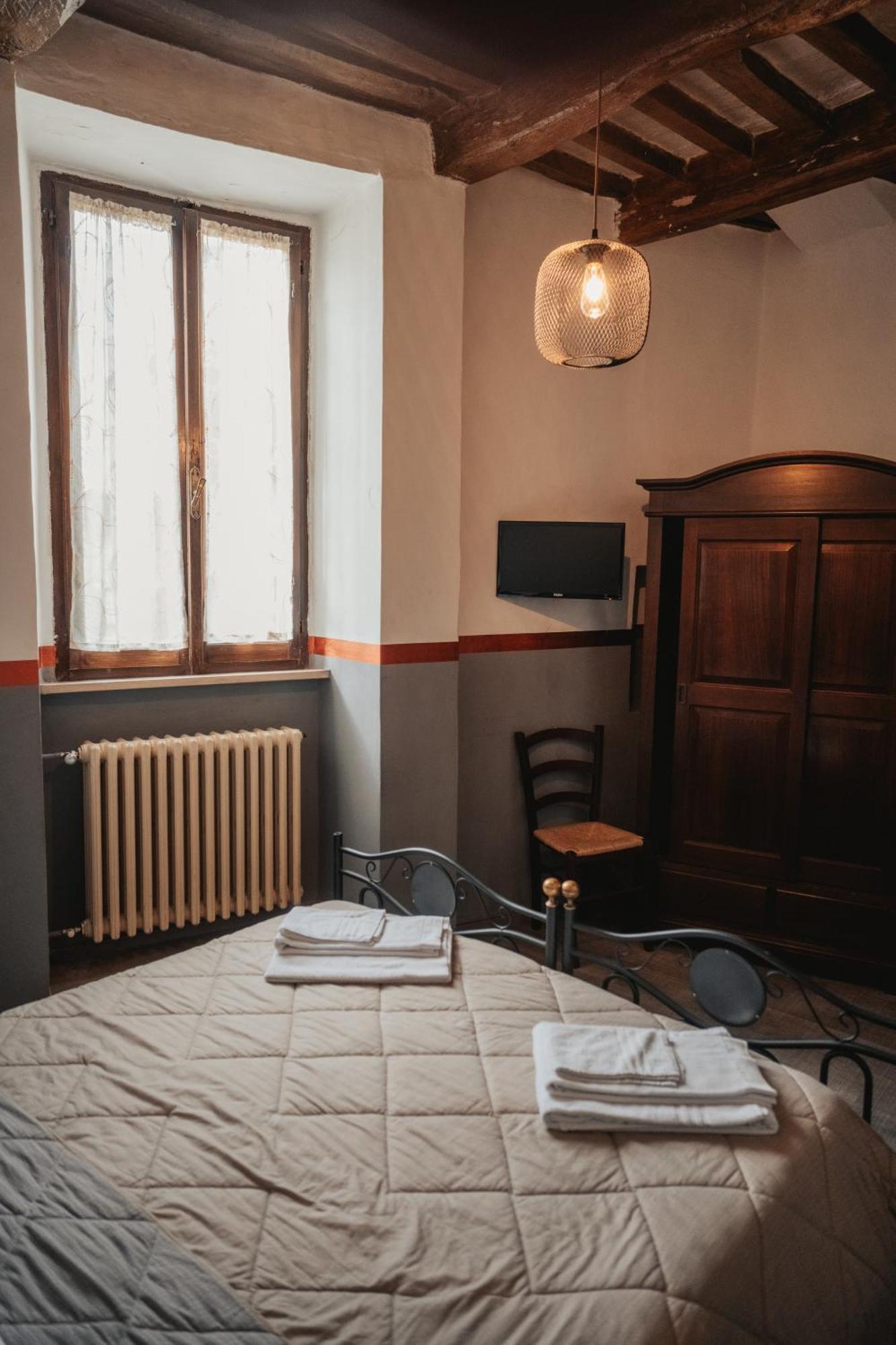 Locanda Del Duca Gubbio Buitenkant foto